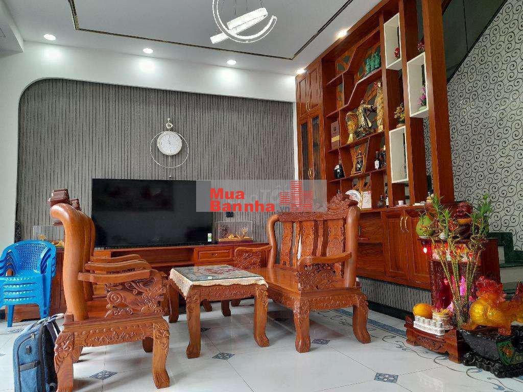 NHÀ ĐẸP 4 TẦNG - SÁT MẶTTIỀN - HXH - NGAN GẦN 7 - DT: 82M2 - 9 TỶ HƠN