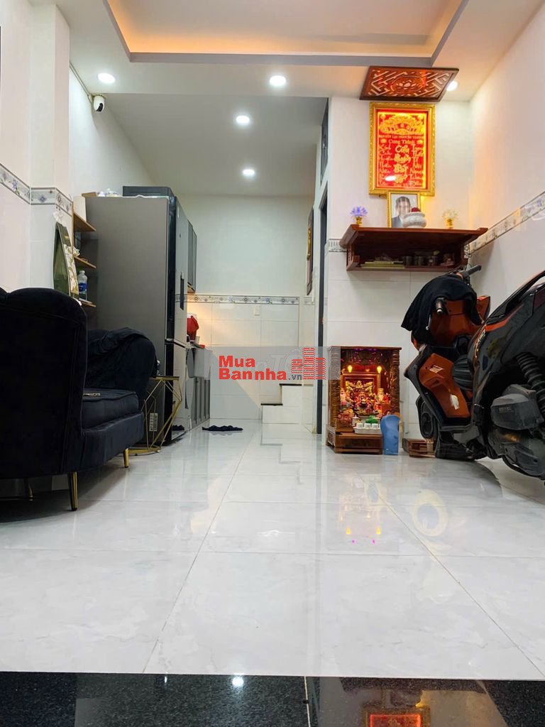 Tôi bán nhà 40 m2, Sổ hồng,1 trệt.1 lầu. 2 PN, 2 WC, Tuyệt đẹp, Quận 7