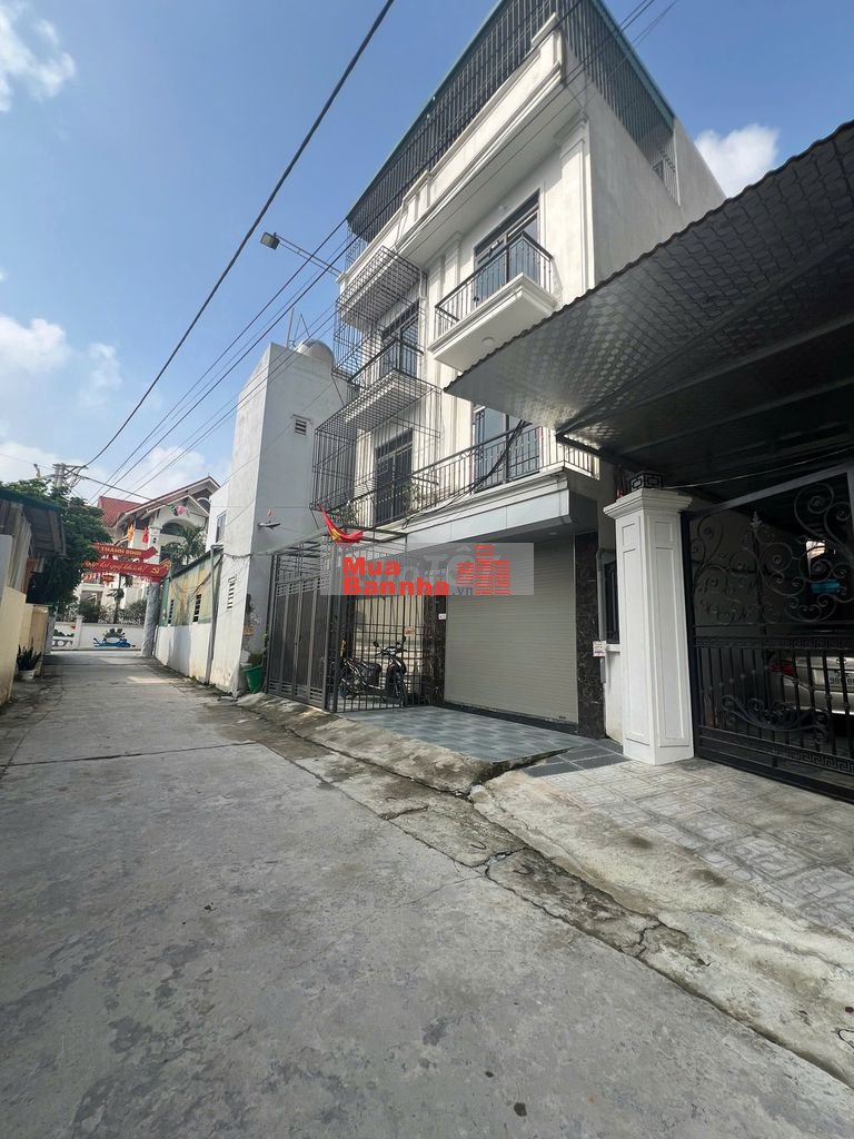 NHÀ 4T*31M2 FULL NỘI THẤT- ÔTÔ ĐỖ CỔNG- GẦN ĐƯỜNG QL6- GIÁ CHỈ 3,35 TỶ