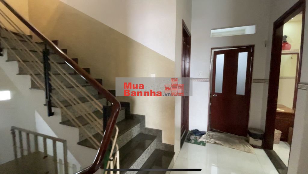 Bán nhà 2 MT, Q.12, ngay góc ngã tư Lê Thị Riêng-TX25, vị trí đẹp.