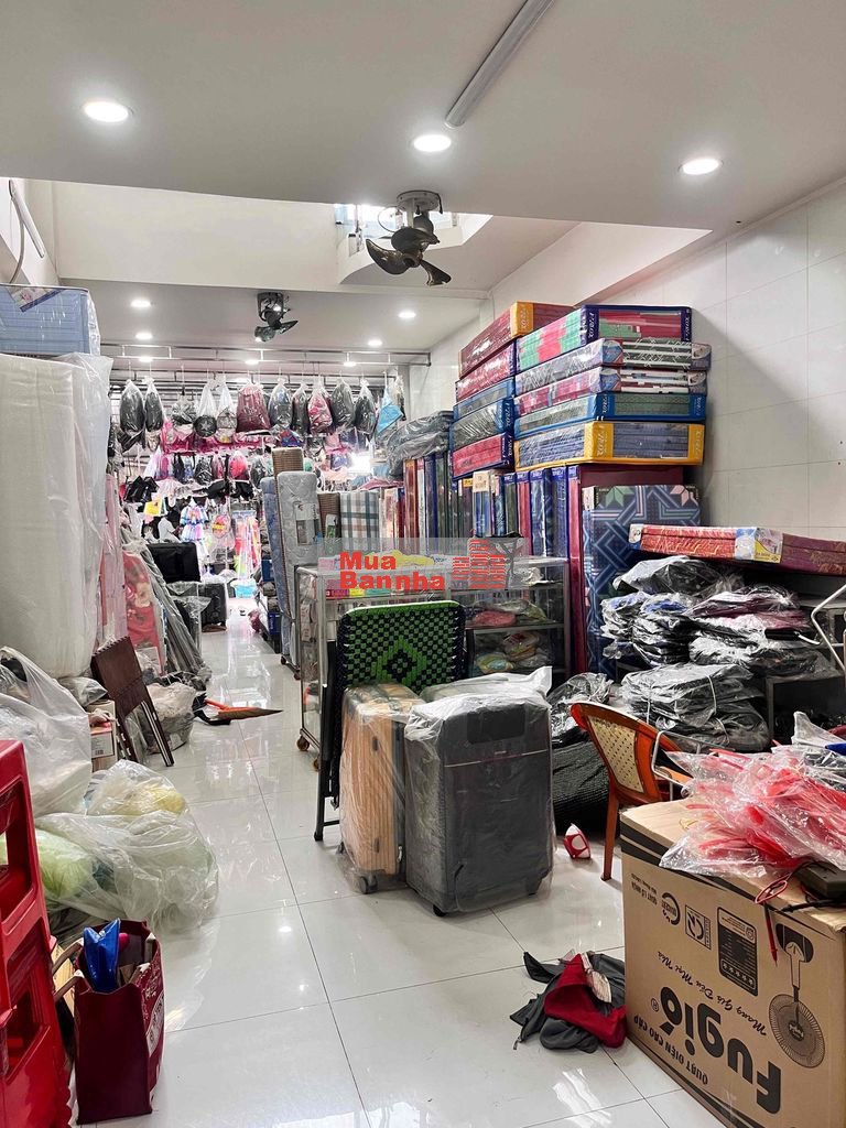 Bán căn nhà ngay TT chợ Long Bình Tân - 1 trệt 4 lầu 8 pn