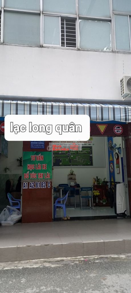 Nhà mặt tiền đang kinh doanh xe hơi tận nhà có chỗ đậu