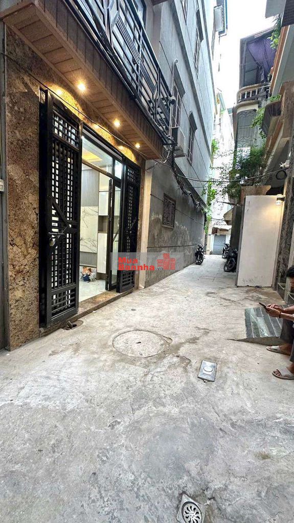 NHÀ ĐẸP CỰC HIẾM MỚI KÍNH KOONG FULL NỘI THẤT PHỐ MINH KHAI Ở SƯỚNG.