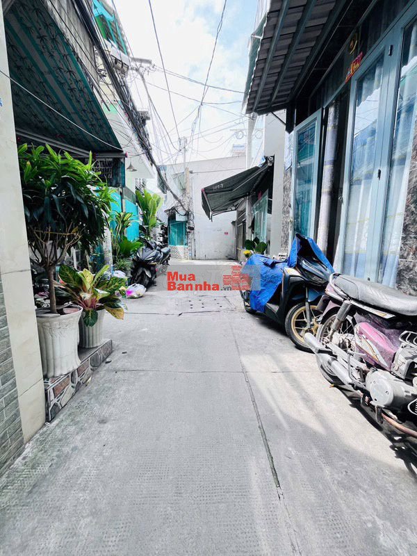 Gần bến xe Quận 8, QL 50 xã Bình Hưng. Sổ hồng riêng. 4m x 12m