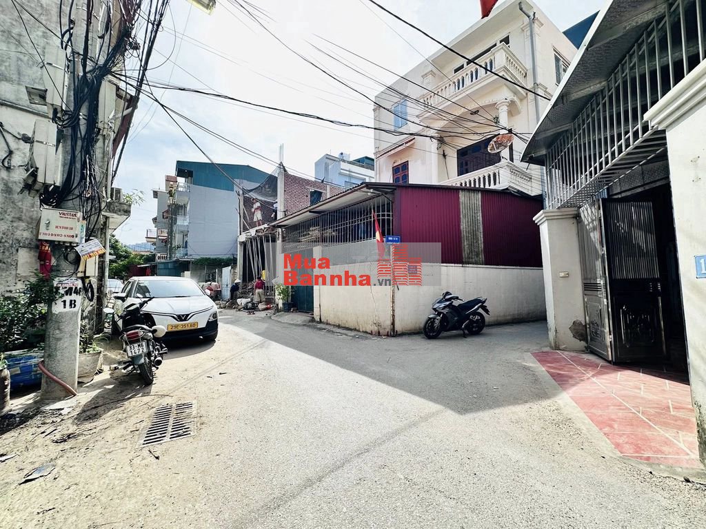 BÁN NHÀ NGAY ĐẠI HỌC CÔNG NGHIỆP - GẦN OTO GẦN PHỐ - FULL NỘI THẤT ĐẸP