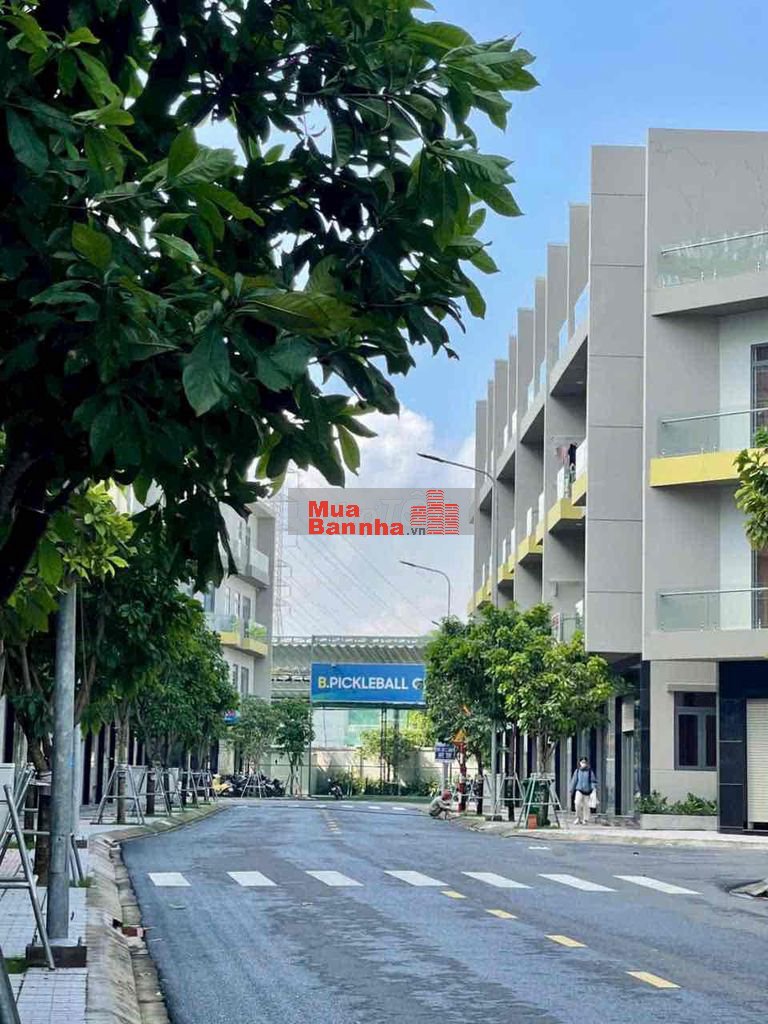 CHÍNH CHỦ CẦN BÁN GẤP NHÀ PHỐ UNI VALLEY ĐƯỜNG THỐNG NHẤT 66M2 6.6TỶ