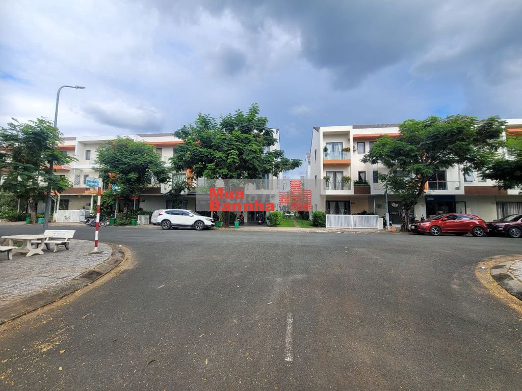 Bán nhà KDC RiverPark gần Liên Phường, Đỗ Xuân Hợp 75m2 3 lầu gara