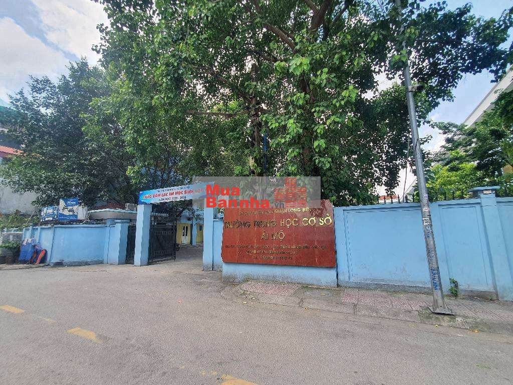 NHÀ NGỌC LÂM, TRUNG TÂM SẦM UẤT, BẬC NHẤT LONG BIÊN.