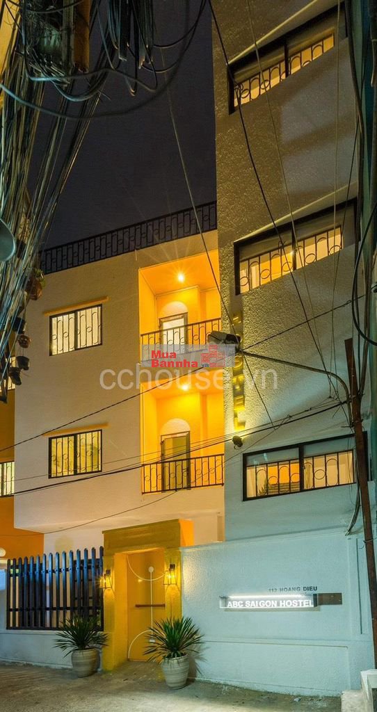 Nhà 112 Hoàng Diệu, Q4. DT 13x16m, 3 tầng giá 32 tỷ