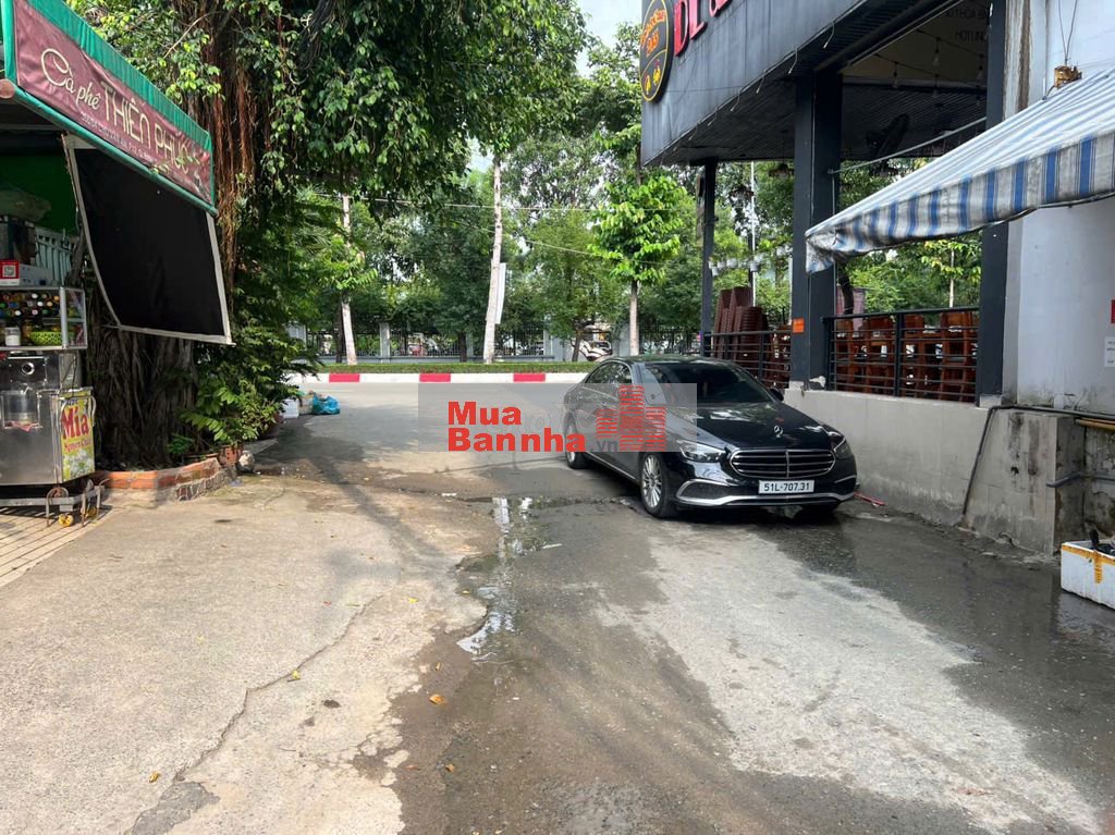 Bán nhà 2 lầu mặt tiền hẻm xe tải 334 đường Chu Văn An P.12 Bình Thạnh