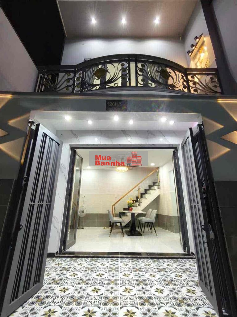 Nở Hạu 9m , Sát MT Hoài Thanh -5 Phòng Ngủ -Sổ Hồng Riêng