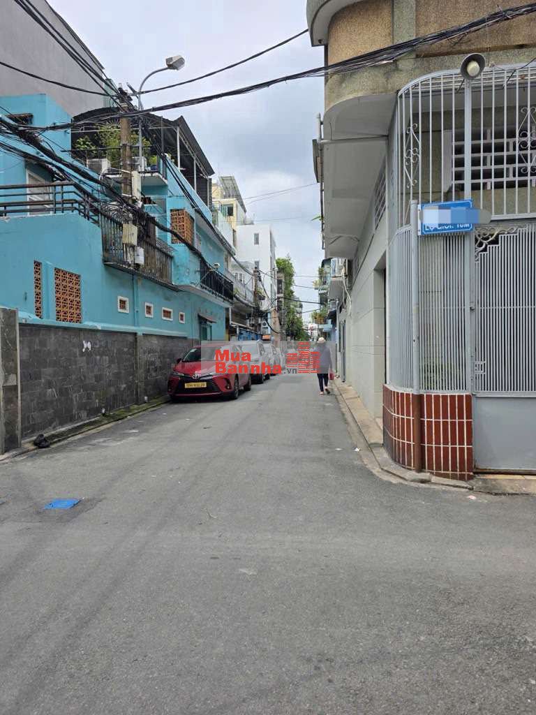 Chủ nhà muốn về quê nên bán gấp siêu phẩm có thang máy, ngay Lê Văn Sỹ