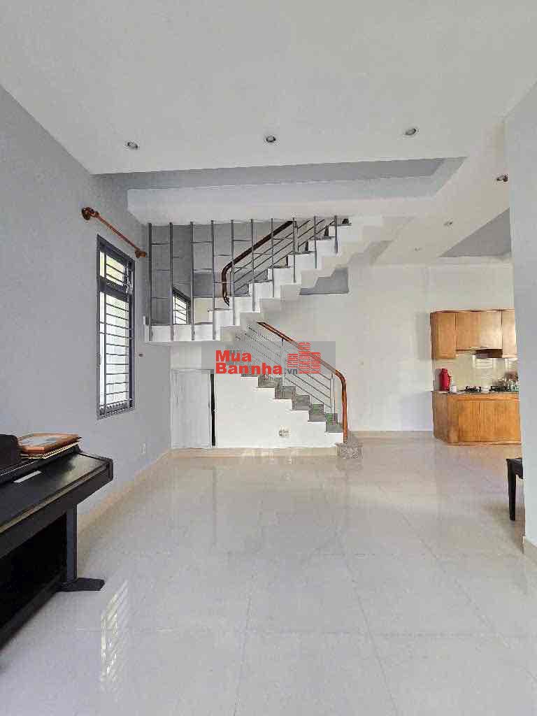 Hoàng Diệu PN 4 tầng 46m2 nở hậu ô tô ngủ nhà chỉ 11.4tỷ TL chính chủ