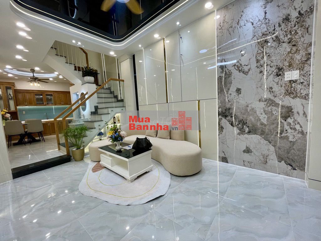 NHÀ ĐẸP Q4 - 3 TẦNG ĐÚC - 32m2 - KO QH - CHỈ 4.9 TỶ