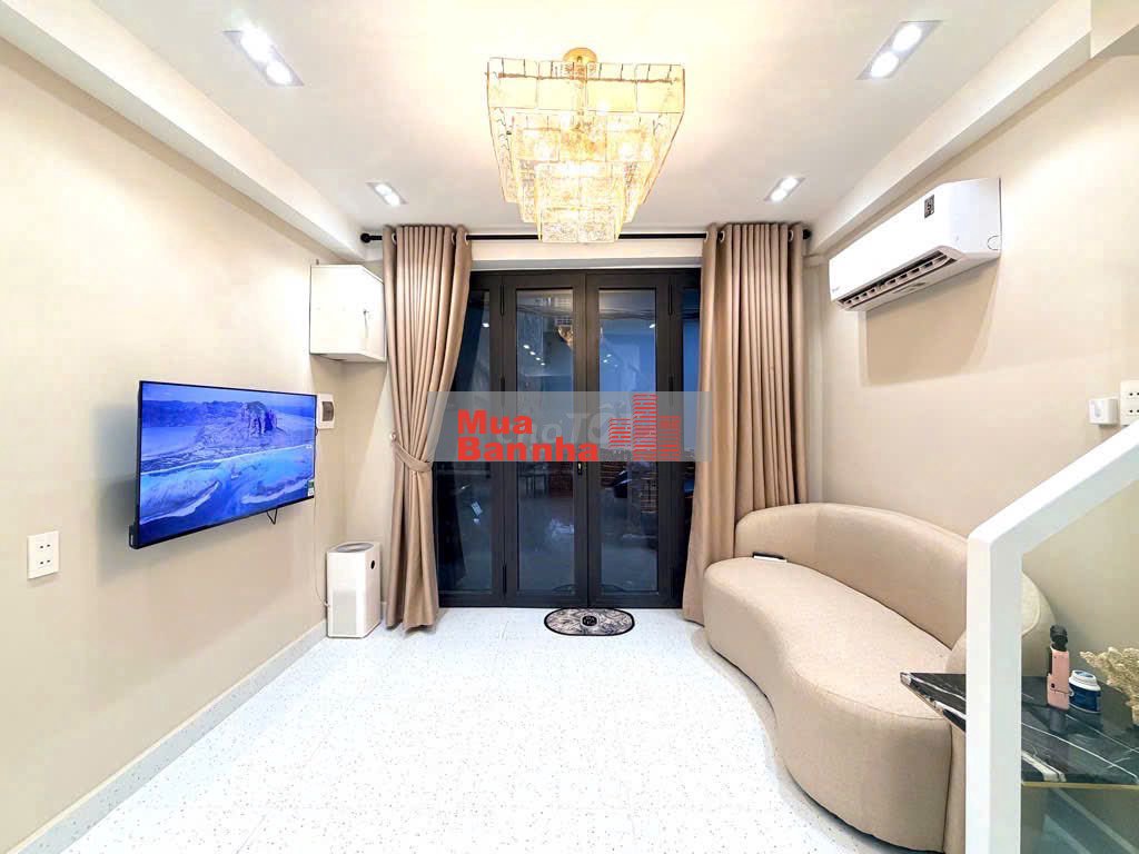 Gần Ngã 4 Hàng Xanh – Đinh Bộ Lĩnh Thông XVNT – Nhà Đẹp 2L – Chỉ 5.xTỷ