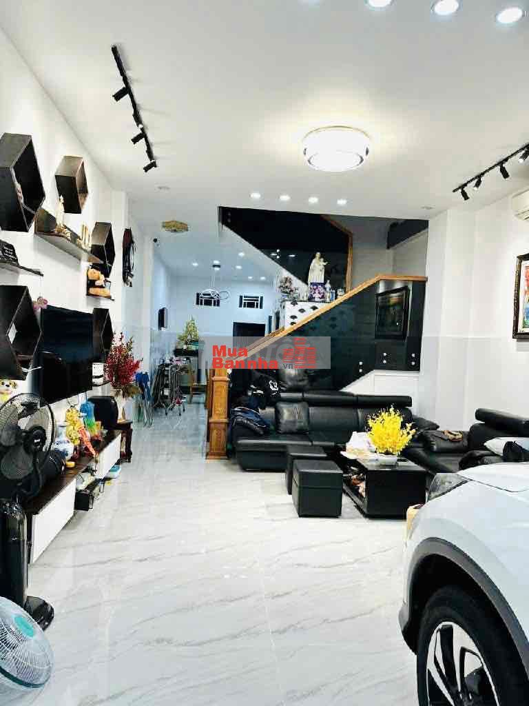 Luỹ Bán Bích – 4,5x18 – Ô Tô Vào Nhà – Chỉ 7.5 Tỷ