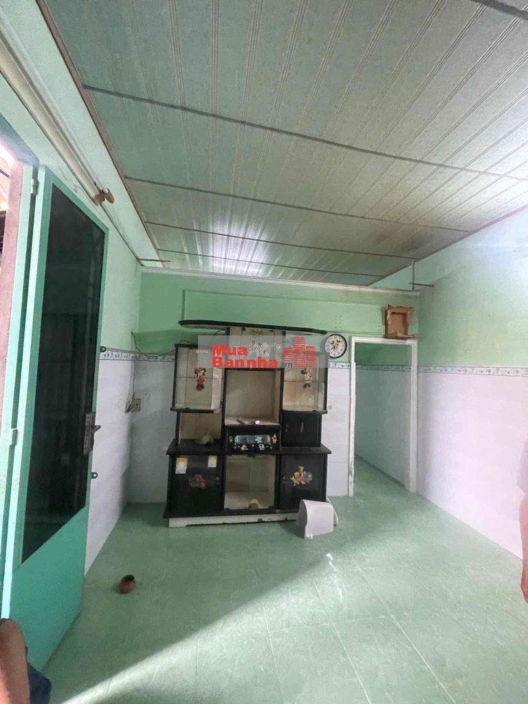 Nhà cấp 4 diện tích lớn hẻm 380 LVL