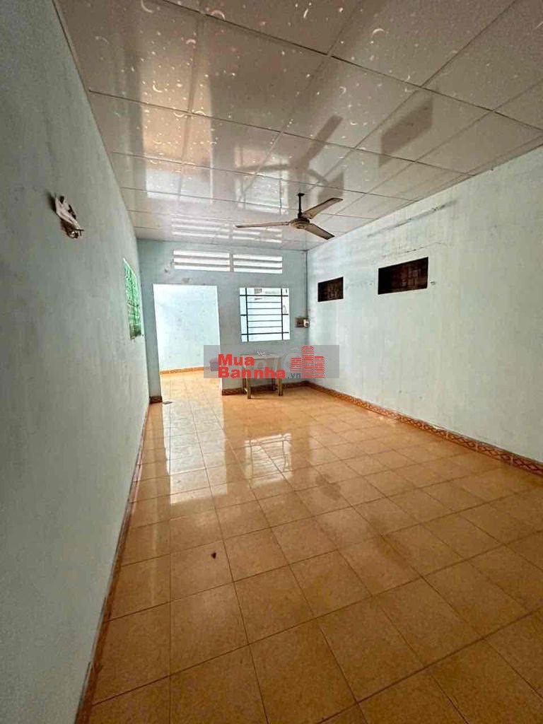 bán nhà khu Bảy Hiền P11 Tân Bình. DT: 4m x 17m sổ NH 4m4 giá 5ty