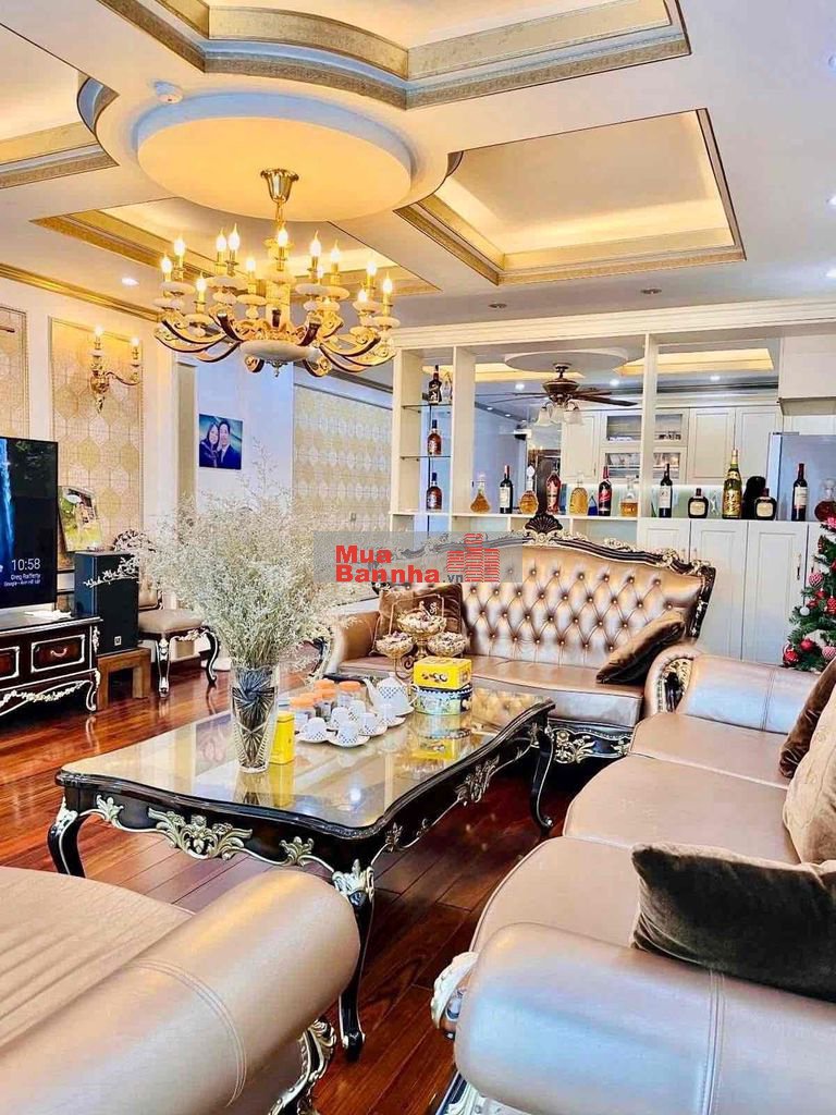 Đại Hạ Giá! Thái Hà, Thang máy, gần phố, ô tô, ngõ thông, nhà đẹp