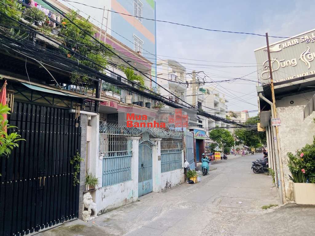 Bán gấp nhà 4 tầng gần Đại Học Luật HCM Thủ Đức,48m2 ,chỉ 3.4 tỷ.