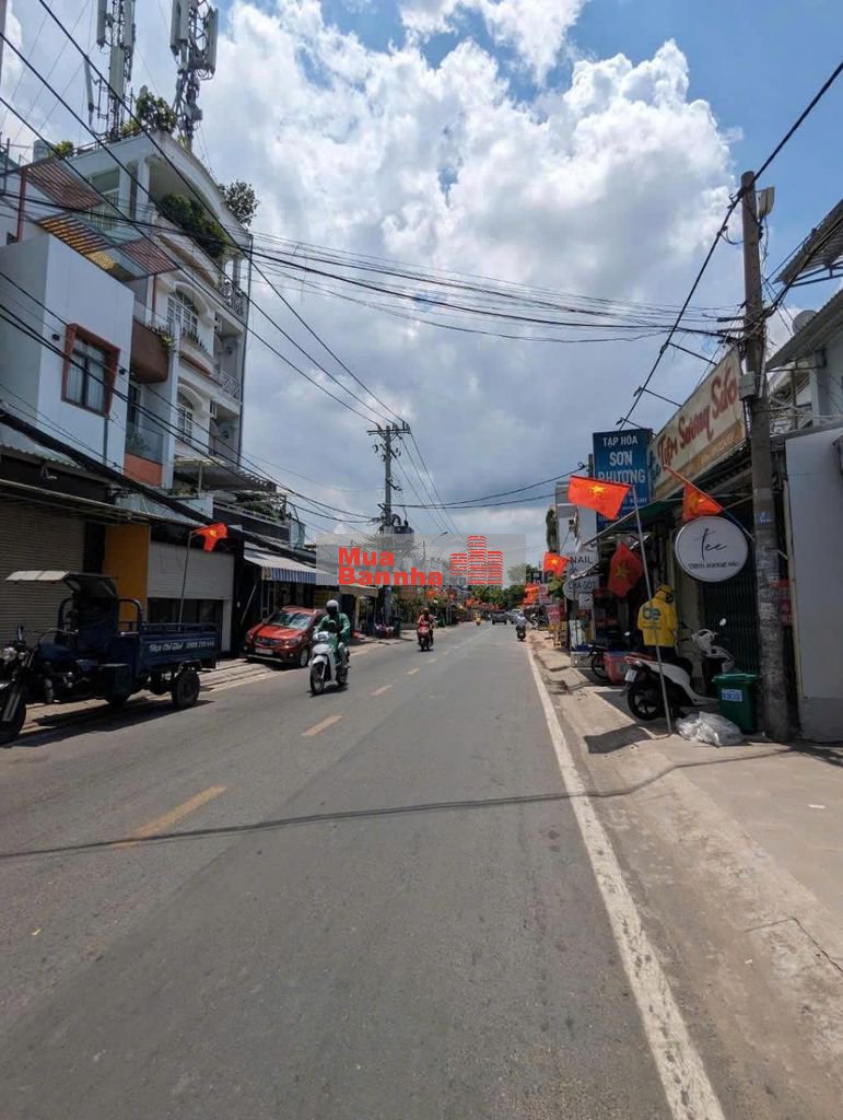 Nhà 4 tầng mặt đường Gò Ô môi Quận 7. 9*24 chỉ 22 tỷ. KDBB sầm uất.