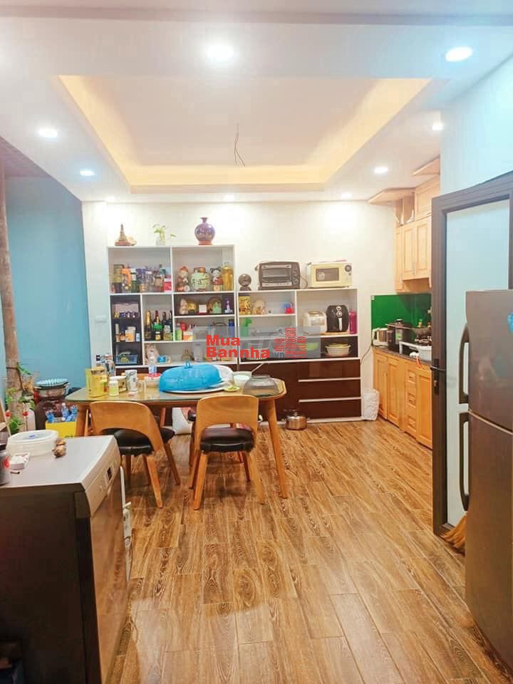 Bán nhà Phan Kế Bính, ngõ nông gần phố, ngõ thoáng đẹp, trước nhà 2,5m