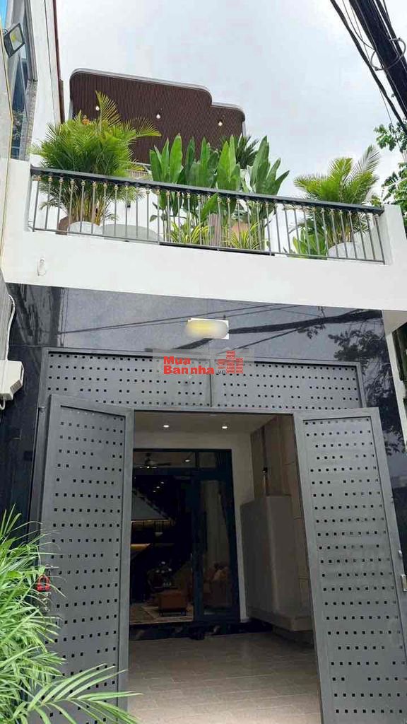 Lên sóng siêu Phẩm chân dài 3 lầu mặt tiền đường