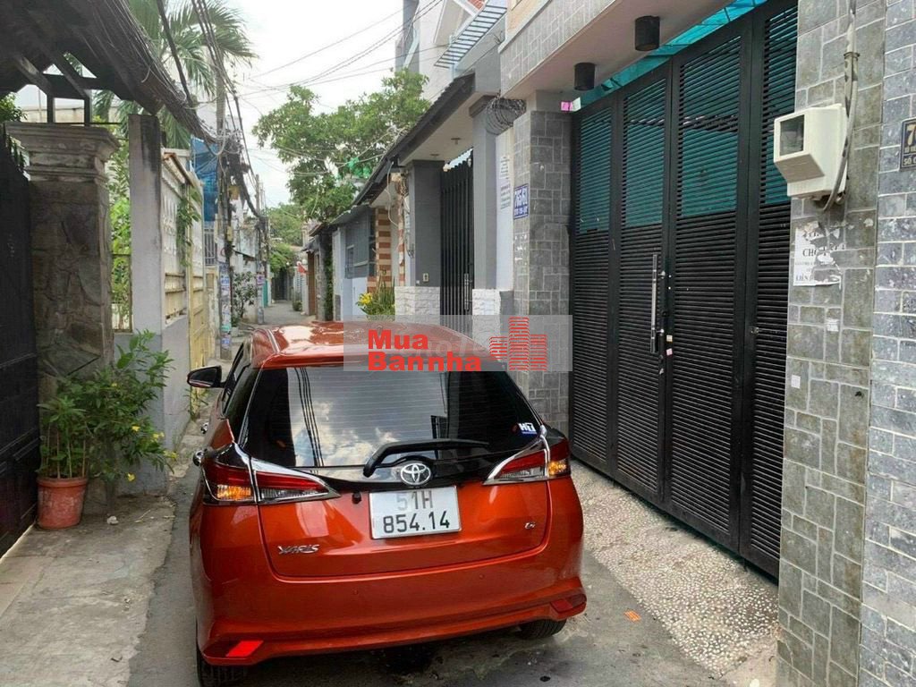 Nhà 6 tầng, CN 63m2, 14 phòng, thang máy, TN 70tr/th, HXH Xô Viết