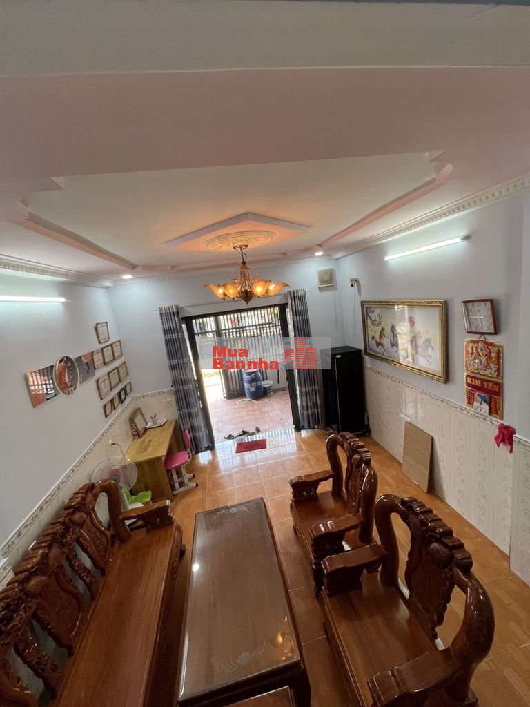 Nhà HXH Lý Thường Kiệt giá 2.3 tỷ nhà 3 tầng