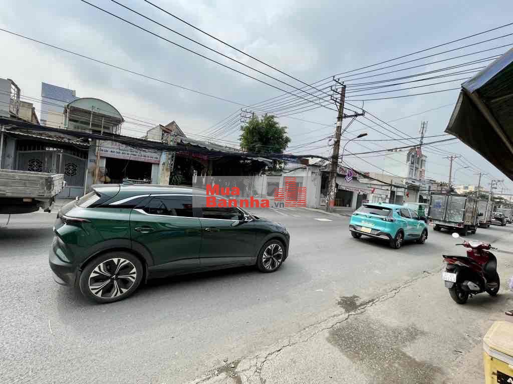 Chủ nhiệt bán gấp trước tết - Cạnh bên Vòng Xoay Phú Hữu, Quận 9 –