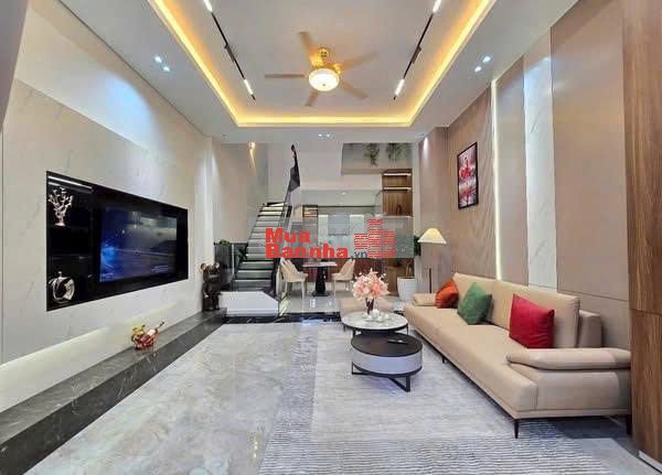 Bán nhà Nguyễn Khang - Cầu Giấy - full nội thất đẹp - gần ô tô tránh