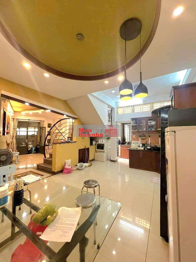 NGAY ĐỖ XUÂN HỢP QUẬN 9, 3 TẦNG,78M2 NGANG 5M, SÁT MẶT TIỀN ĐƯỜNG