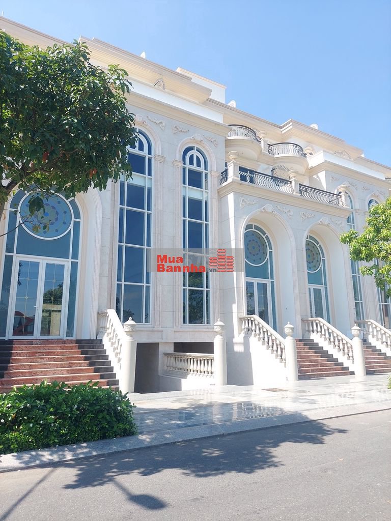 Bán nhà cửa mái vòm biệt thự trong Vạn phúc city giá chỉ 27,5 tỷ