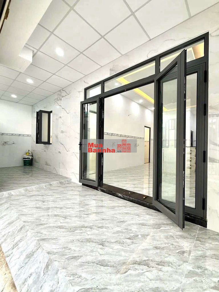 Bán nhà sạch đẹp ở ngay,DT: 7,50 x 11 (79,2m2 full thổ) Giáp Quận 12