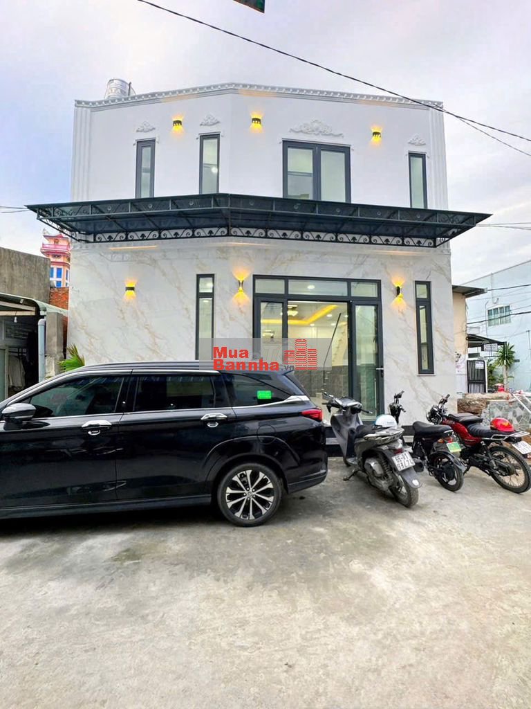 Nhà bán gần chợ an hòa oto đậu trước nhà giá sốc à