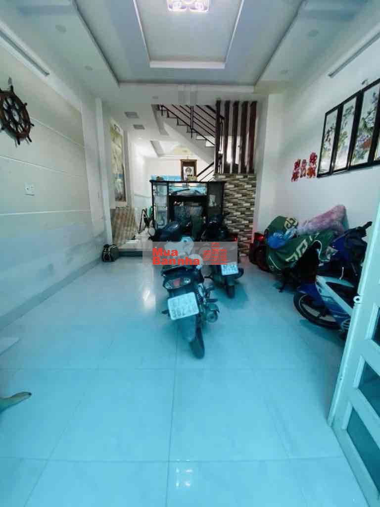 NHÀ SÁT MẶT TIỀN ĐƯỜNG TỈNH LỘ 10(4X17) 4PN 4 WC