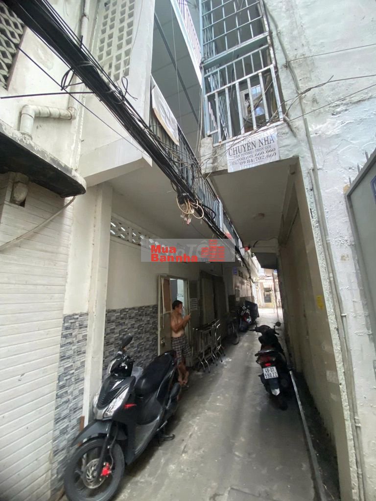 Bán nhà hẻm cách HXH 10m Nguyễn Thị Minh Khai P2 Quận 3 8x3.5m 3T 4PN