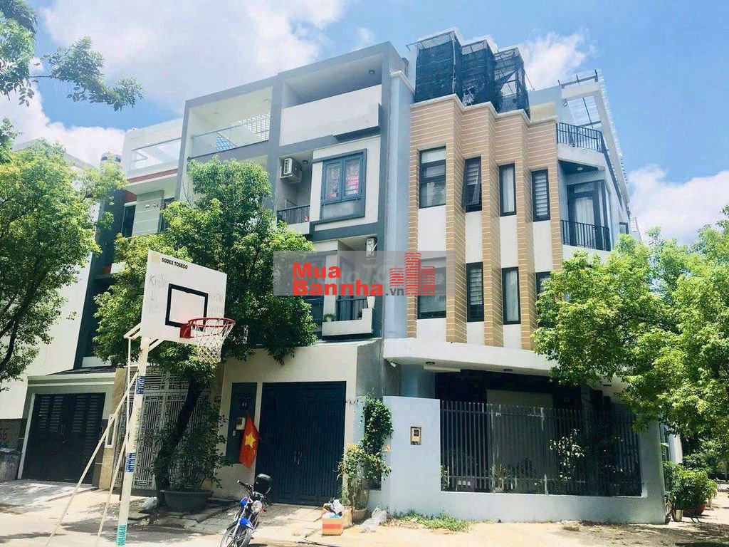 Bán căn Góc 2 Mặt đường số khu himlam DT:5,5x18 nhà 3L Tân hưng Quận 7