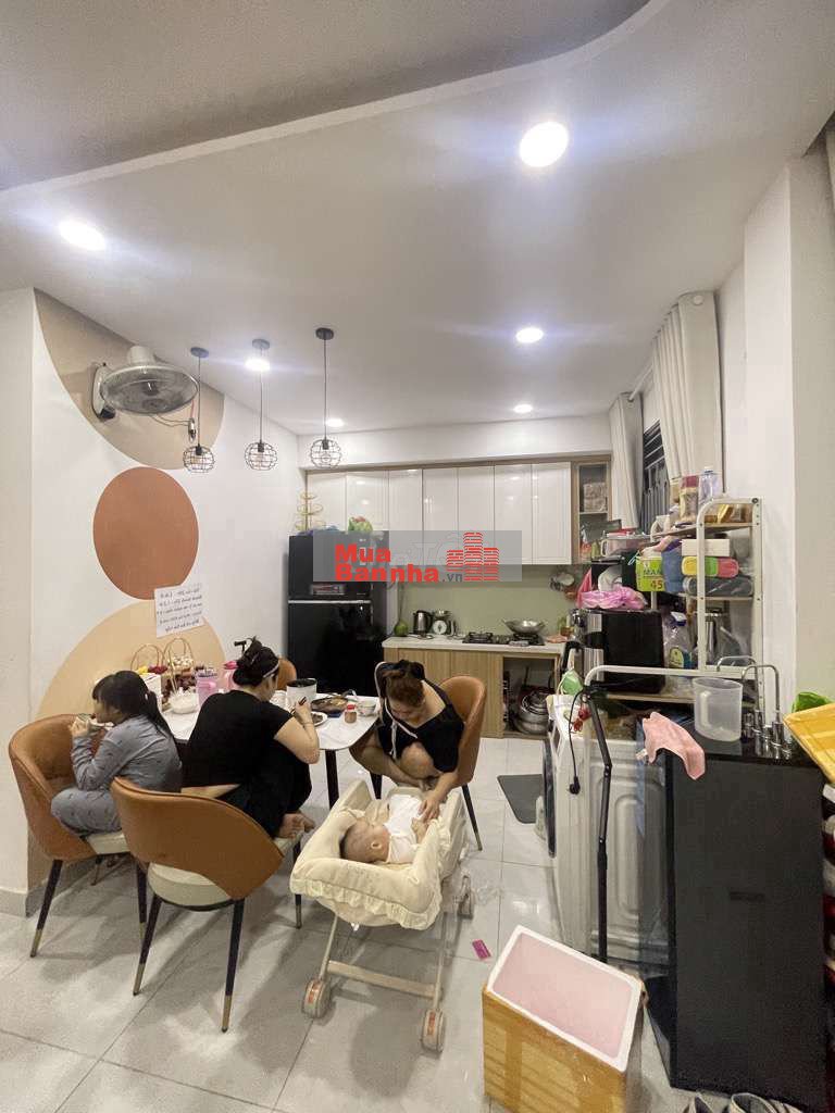 Diện tích lớn 50m2, gần sân bay, CV Gia Định, 4.75 tỉ, Nguyễn Văn Công