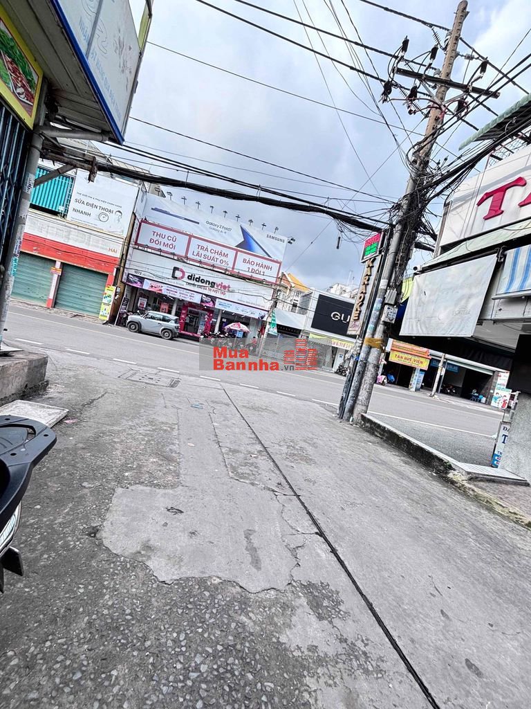 HẺM XE TẢI HẬU GIANG 4x24.2m 1 TRỆT 1 LẦU CÁCH MT CHỈ 30m