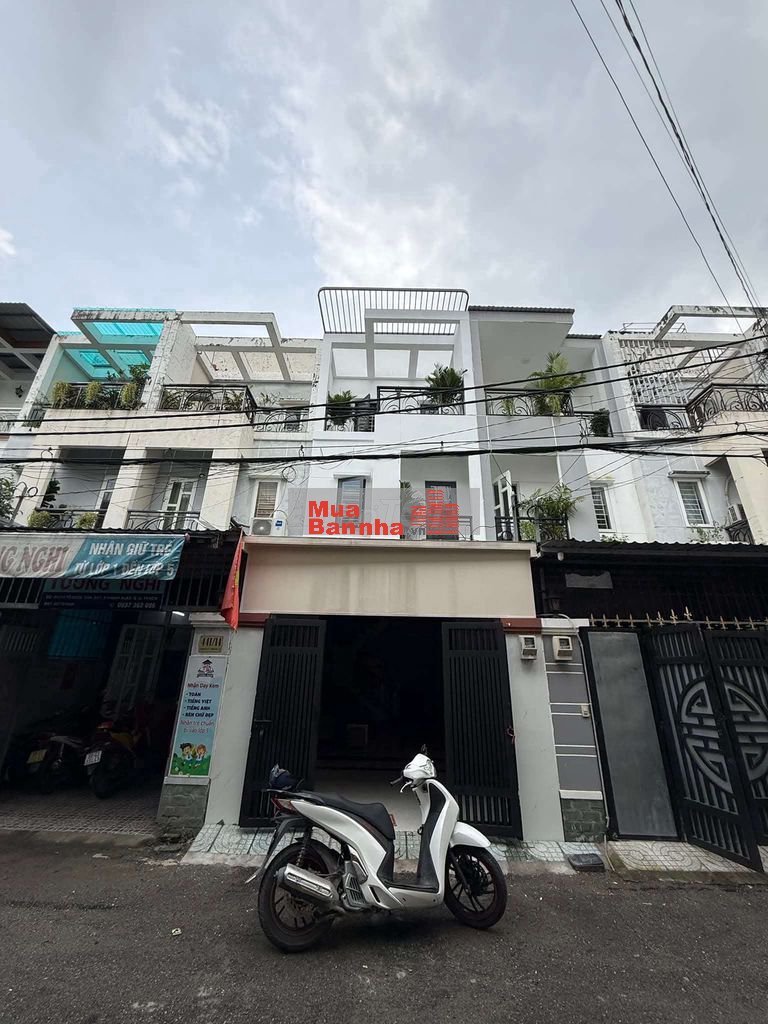 Nhà mới sổ hồng riêng HXH đường Tô Ngọc Vân.