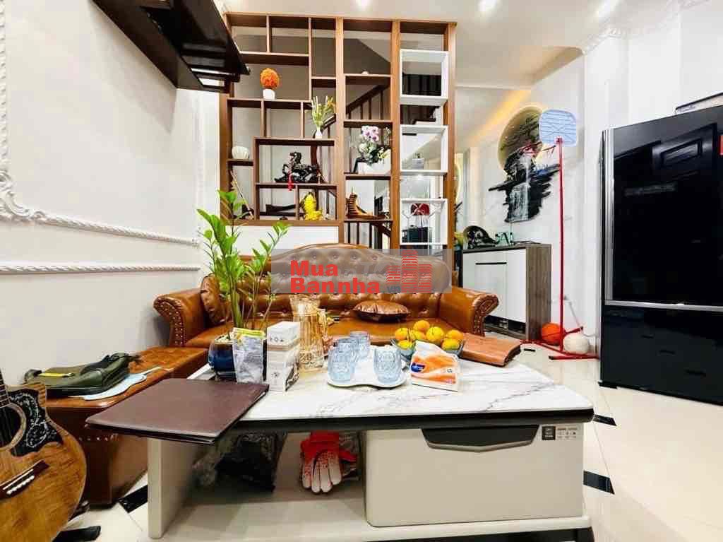 Nhà Trần Cung - 30m2 - 5 tầng - full nội thất ở ngay - ngõ to rộng