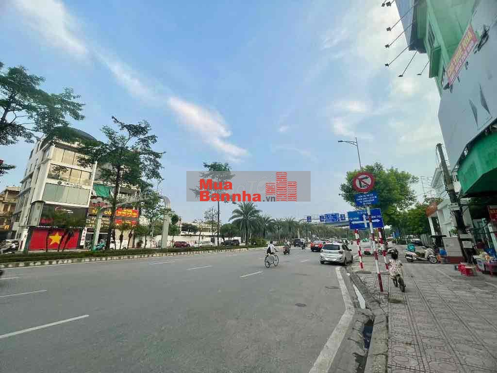 MẶT PHỐ NGÔ GIA TỰ VỈA HÈ ĐỈNH CAO KINH DOANH SẴN NHÀ 3 TẦNG CHO THUÊ