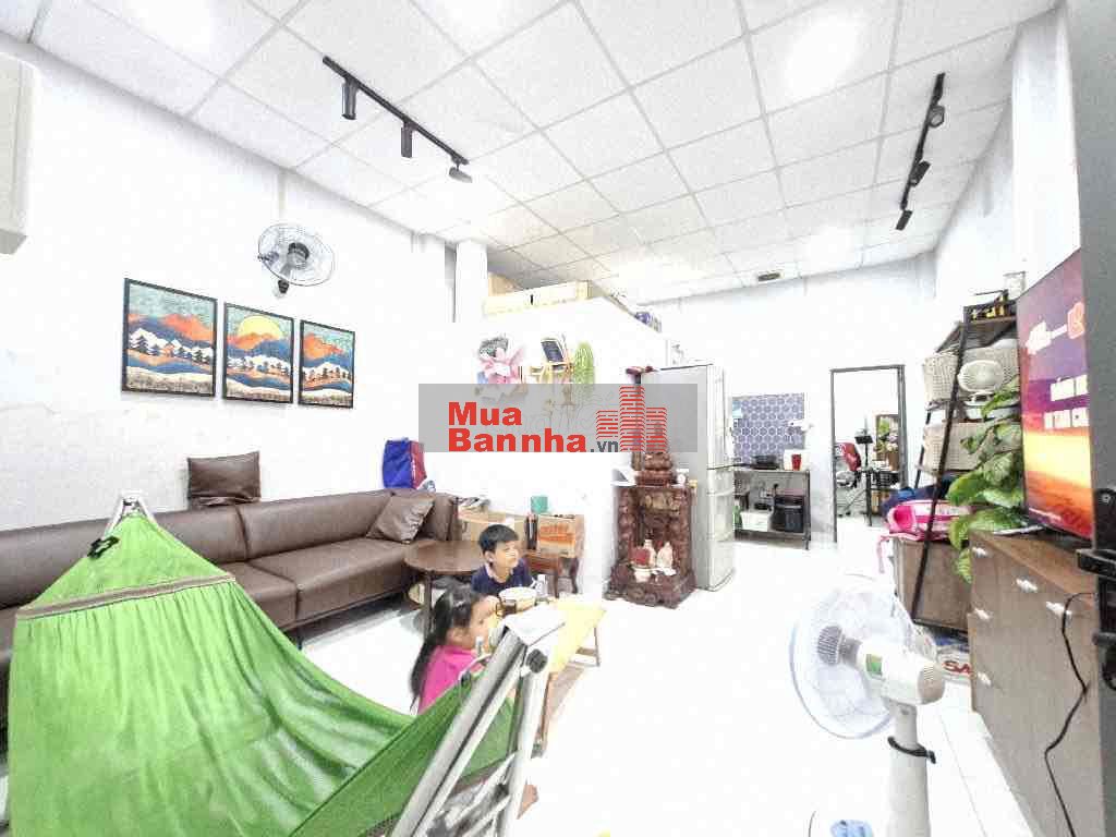 NHÀ HẺM XE TẢI THÔNG_DIỆN TÍCH: 300m2_CHỈ 42tr/m2_7PN_SÁT TÊN LỬA