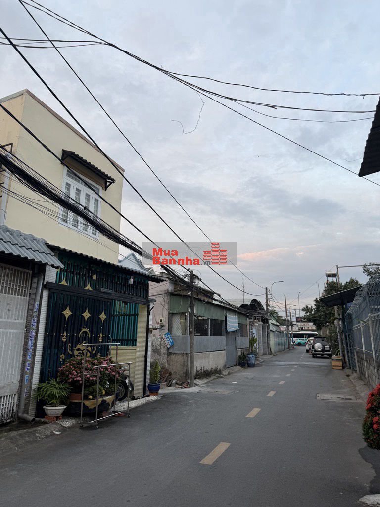 Dt 132m2 dt san 260 mt đường 21 quốc lô13 củ sieu rẻ