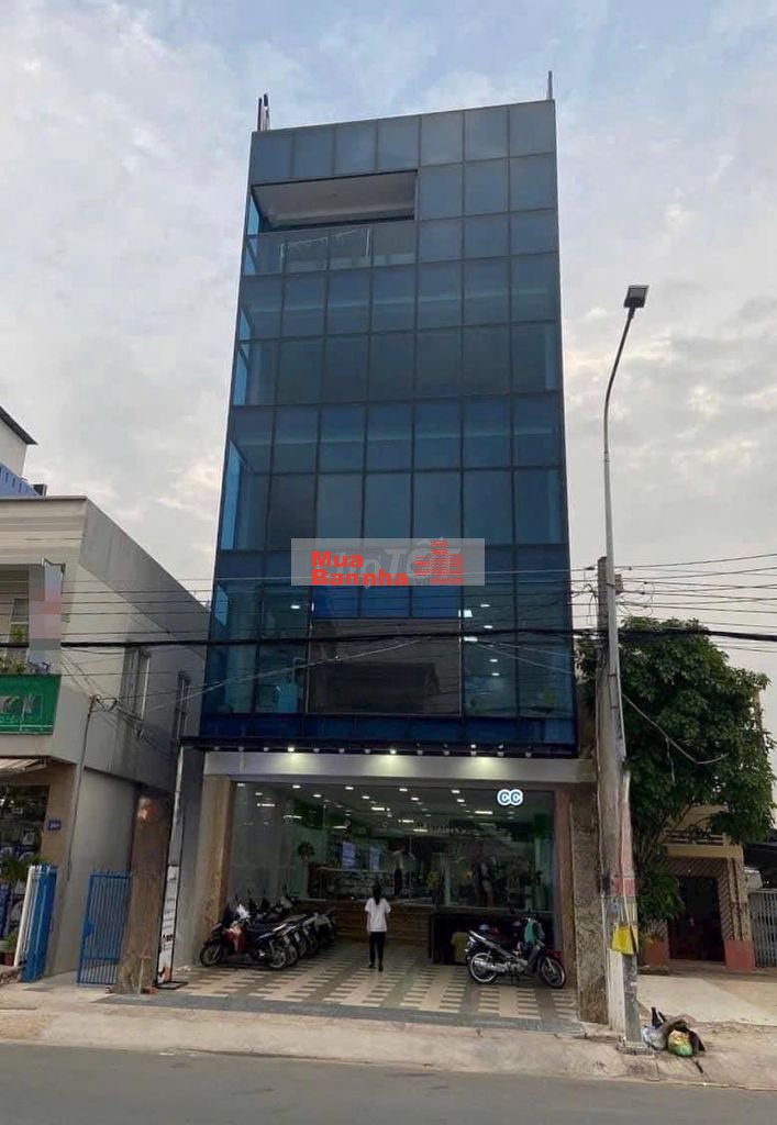 BÁN TOÀ NHÀ MẶT TIỀN ĐƯỜNG CMT8