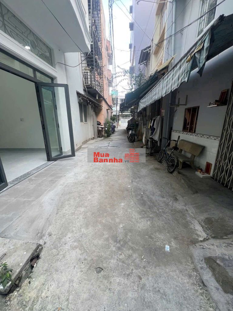 Nhà 5×8m 2 tầng hẻm 4m sát mặt tiền giáp Cư Xá Bình Thới