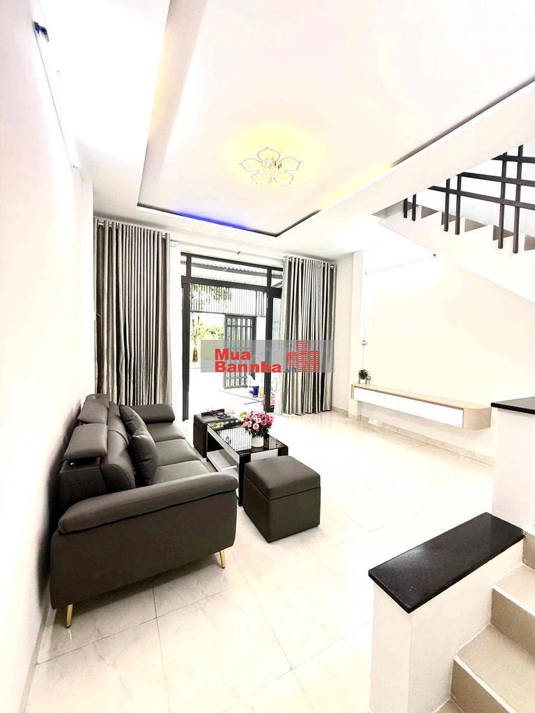 Bán nhà tái định cư Đất Lành đường 10m - Phù hợp đầu tư