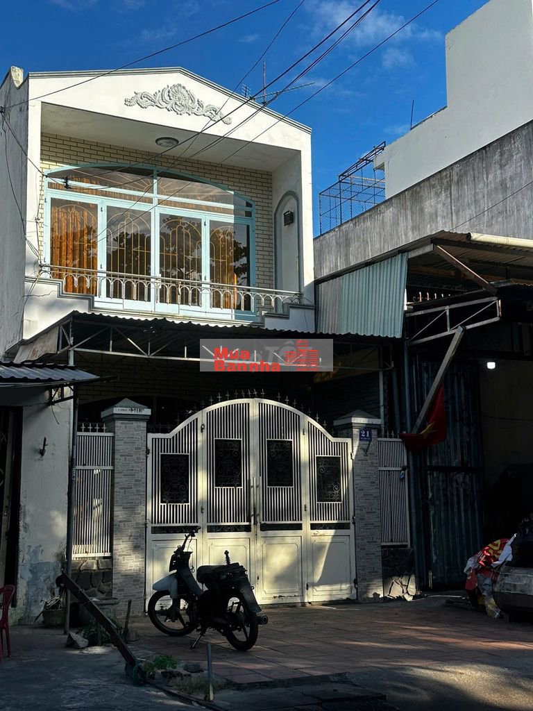 BÁN ĐẤT TẶNG NHÀ CŨ Đường Võ Văn Tần Gần Sông ,Hòn Rớ 1 ,