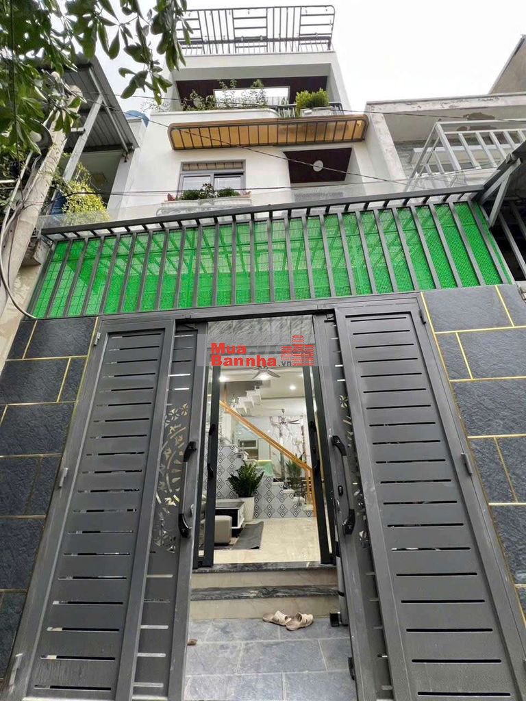 Nhà 2 lầu ngay ngã 4 ga, tiện về Gò Vấp